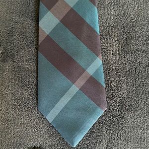 Burberry Men’s Tie- 100% Silk- Blue and Navy